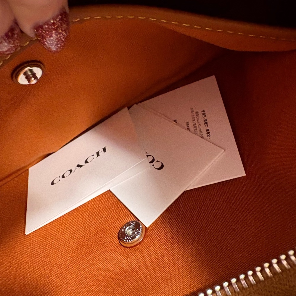 Brand new! Coach the Hamptons hobo! - Picture 6 of 7